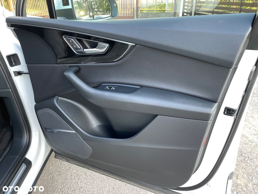 Audi Q7 55 TFSI quattro tiptronic - 28