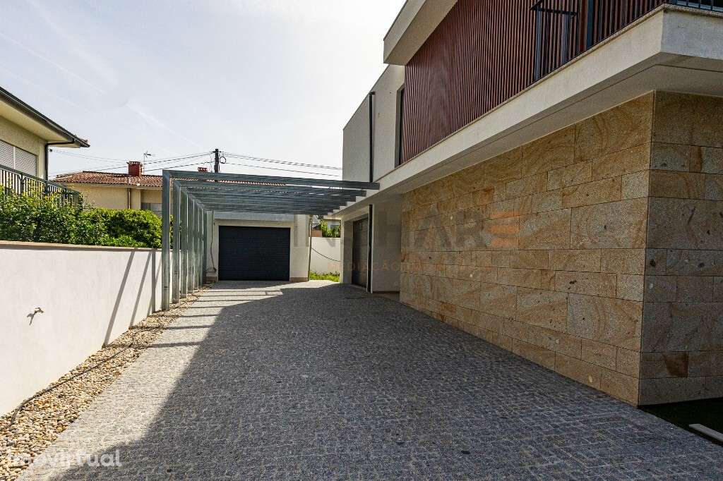 Moradia T4 em Palmeira, Braga - Grande imagem: 5/51