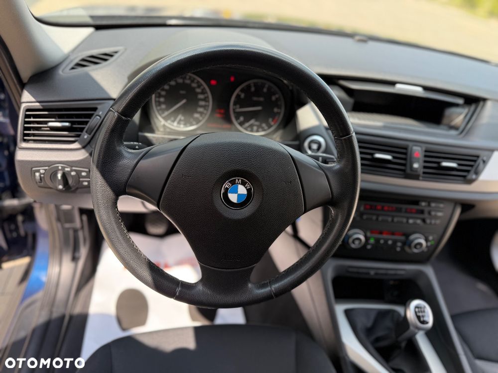 BMW X1 sDrive18i - 23