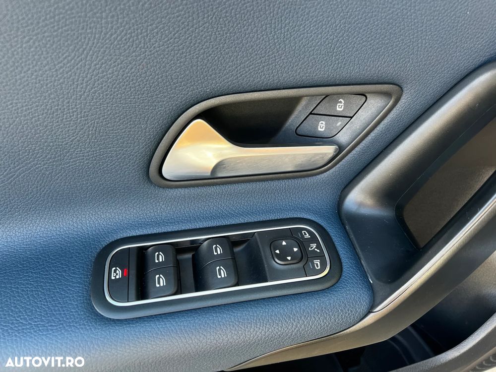 Mercedes-Benz A 180 d Aut. - 35