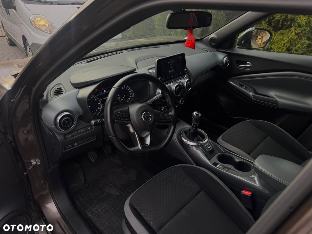 Nissan Juke 1.0 DIG-T N-Connecta - 10