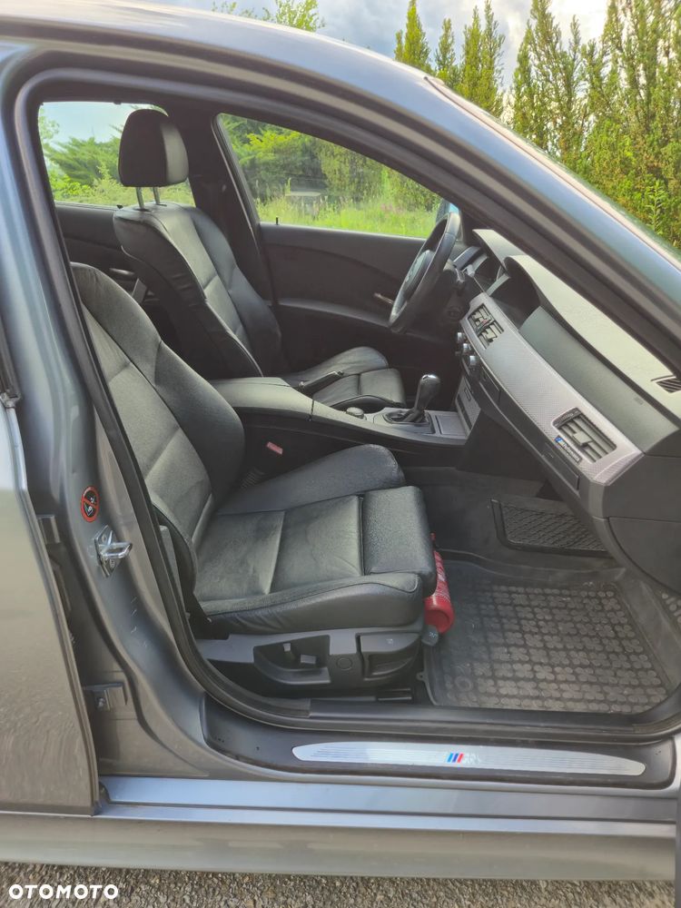 BMW Seria 5 520d - 14