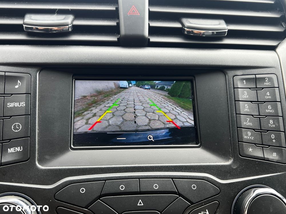 Ford Fusion 2.0 EcoBoost Titanium - 24