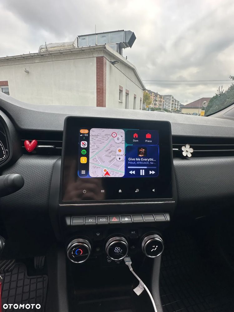 Renault Clio - 12