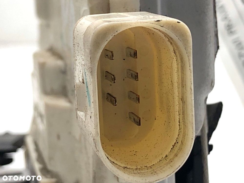 ZAMEK DRZWI PRAWY PRZÓD  SEAT ALTEA (5P1) 2004 - 2022 1.6 LPG 75 kW [102 KM] Benzyna / gaz - 4