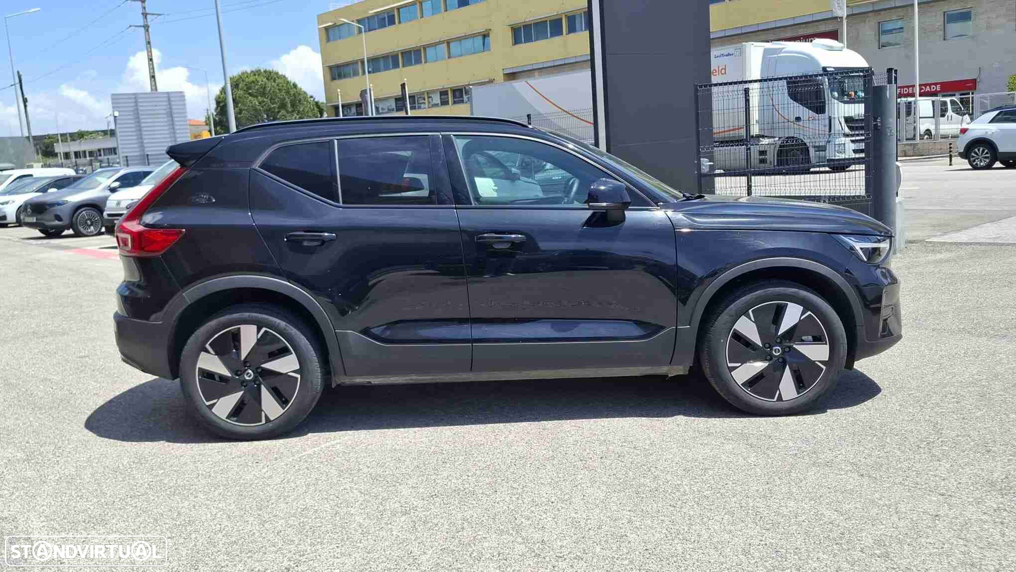Volvo EX40 82 kWh Single Motor Extended Range Plus - 6