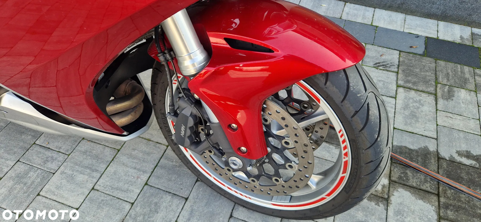 Honda VFR - 16
