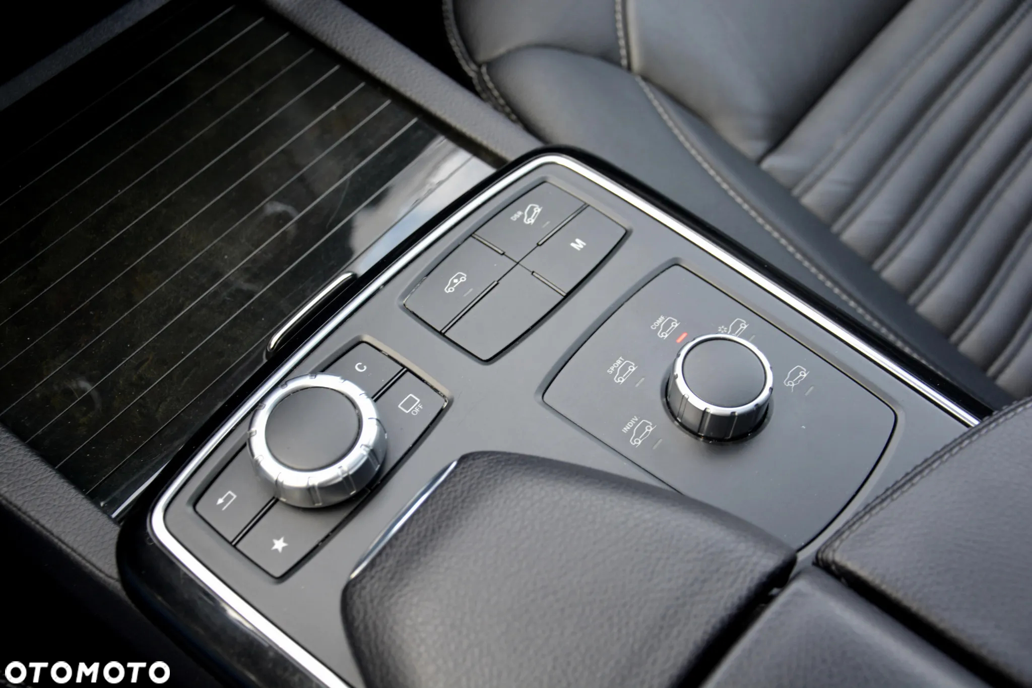 Mercedes-Benz GLS 350 d 4-Matic - 28