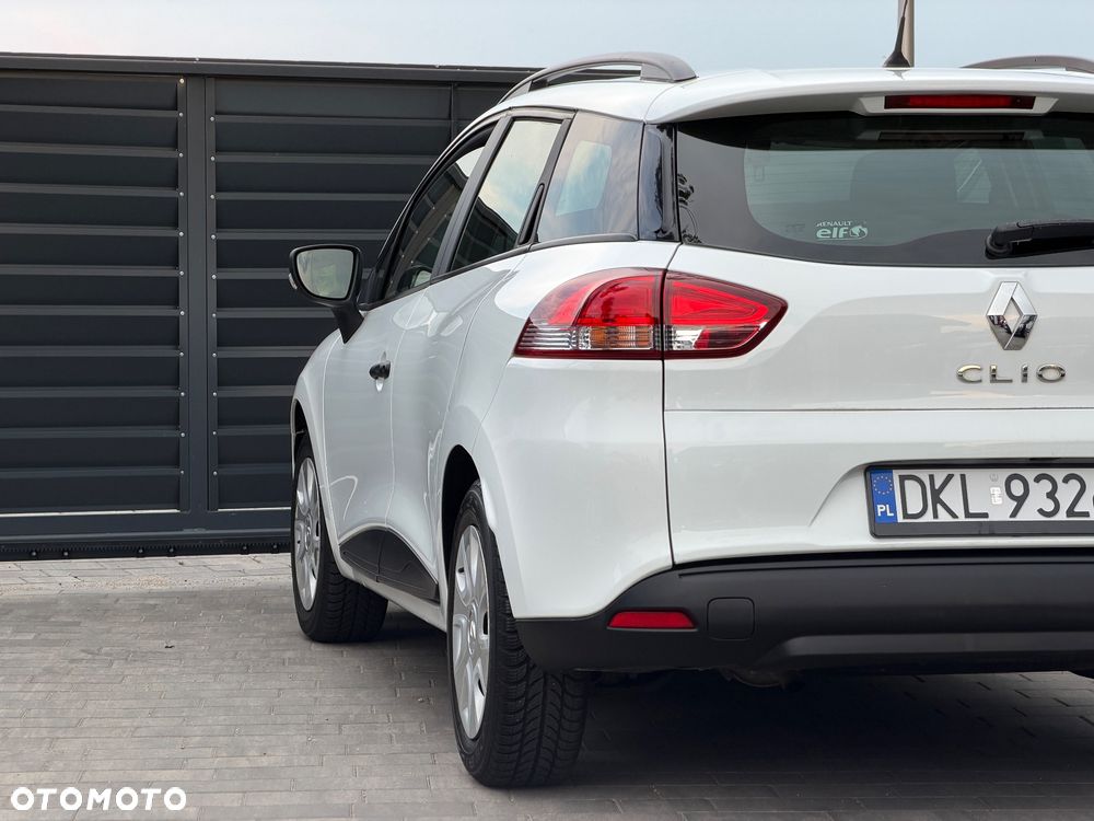 Renault Clio 1.2 16V Limited Plus - 23