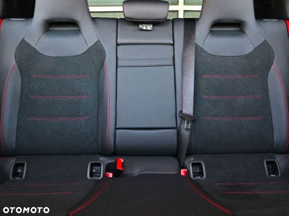 Mercedes-Benz Klasa A 45 S AMG 4-Matic 8G-DCT - 24