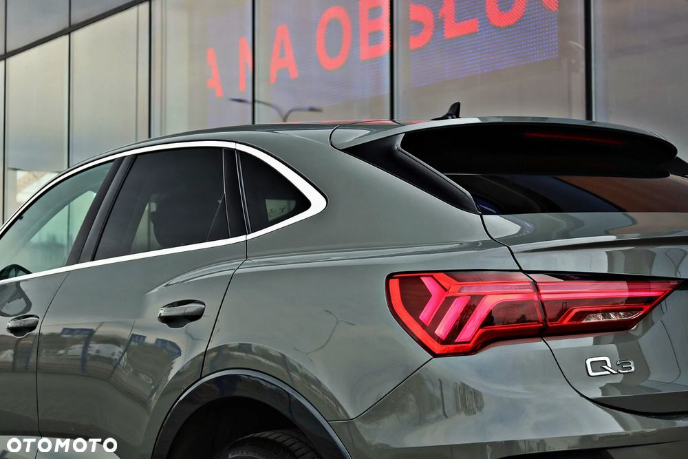 Audi Q3 Sportback - 11
