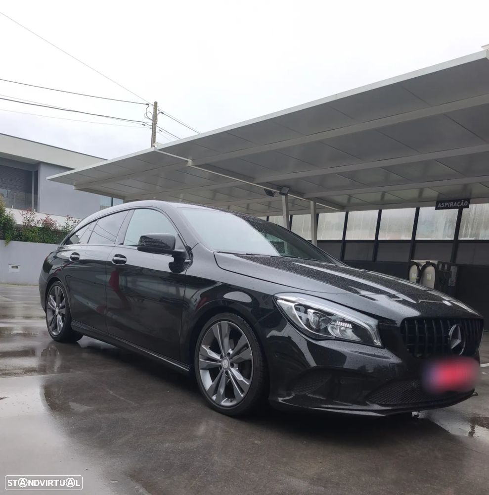 Mercedes-Benz CLA 180 d Shooting Brake AMG Line - 1