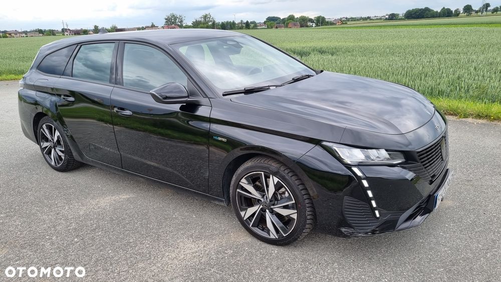 Peugeot 308 180 e-EAT8 GT - 30