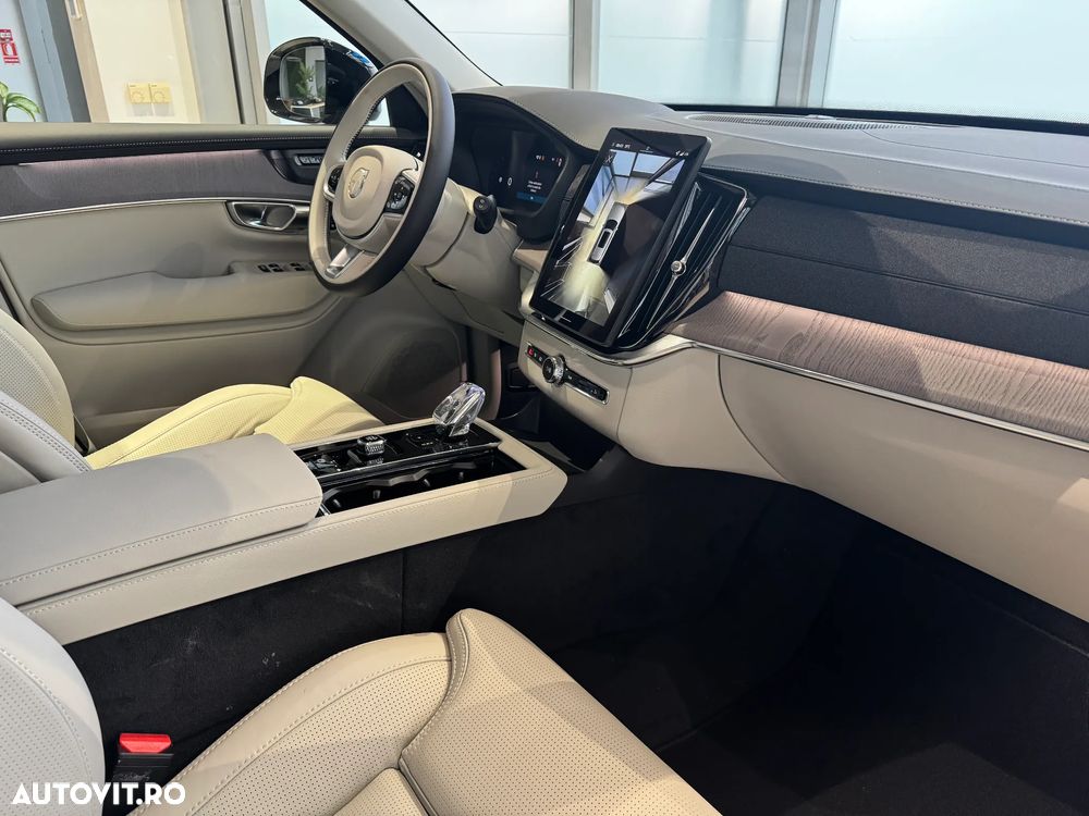 Volvo XC 90 T8 AWD PHEV Plus Dark - 10