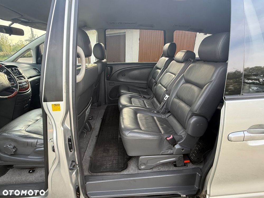 Toyota Previa - 20