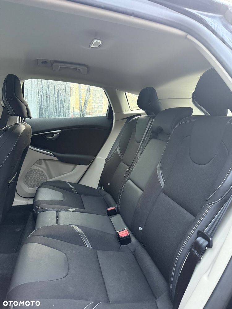 Volvo V40 D3 Ocean Race - 20