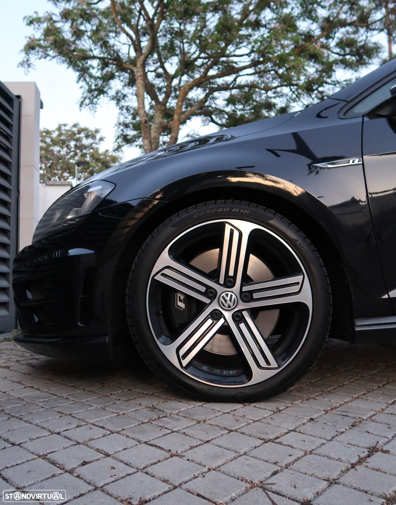 VW Golf 2.0 TSi R - 8