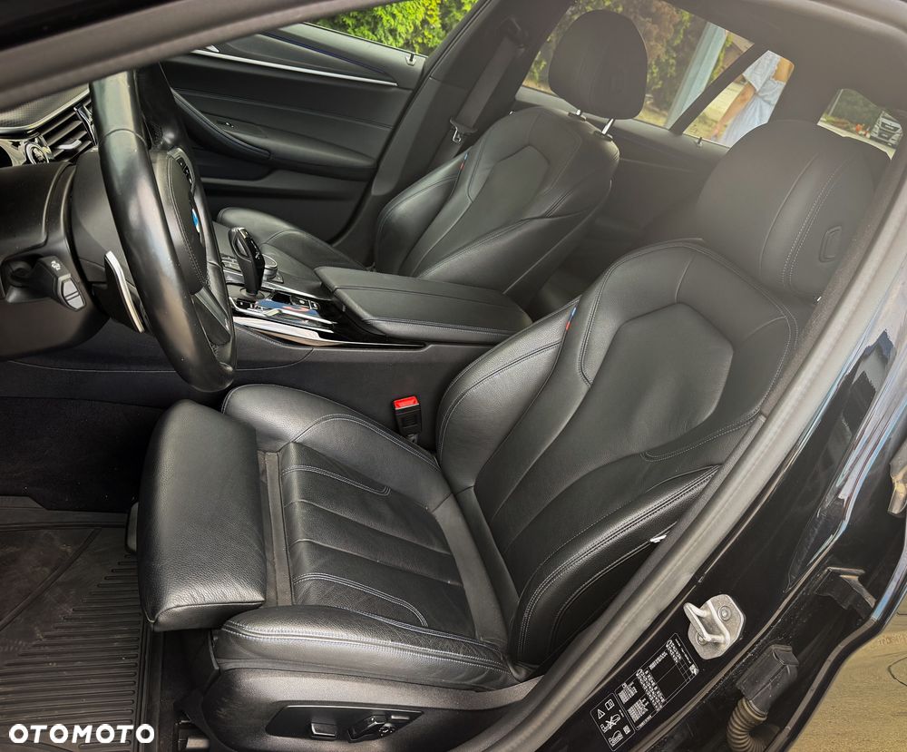 BMW Seria 5 520d xDrive mHEV M Sport sport - 23