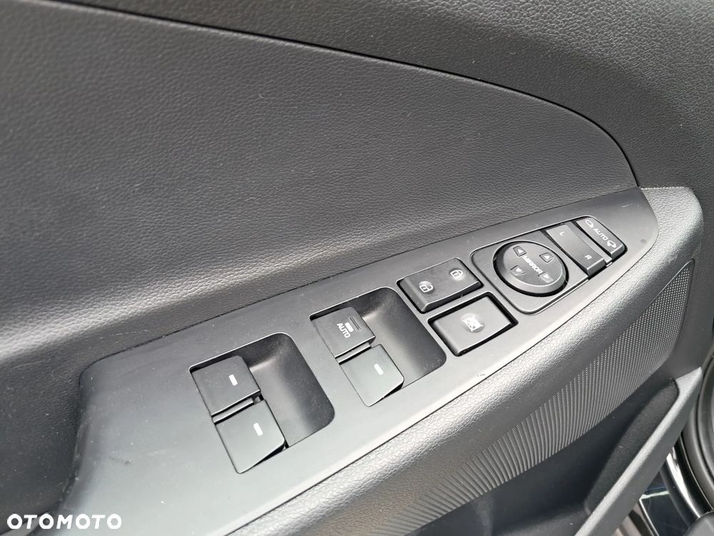 Hyundai Tucson 1.6 Turbo 2WD Navi - 27