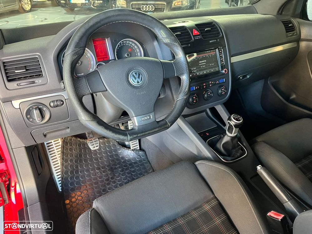 VW Golf 2.0 GTi - 10