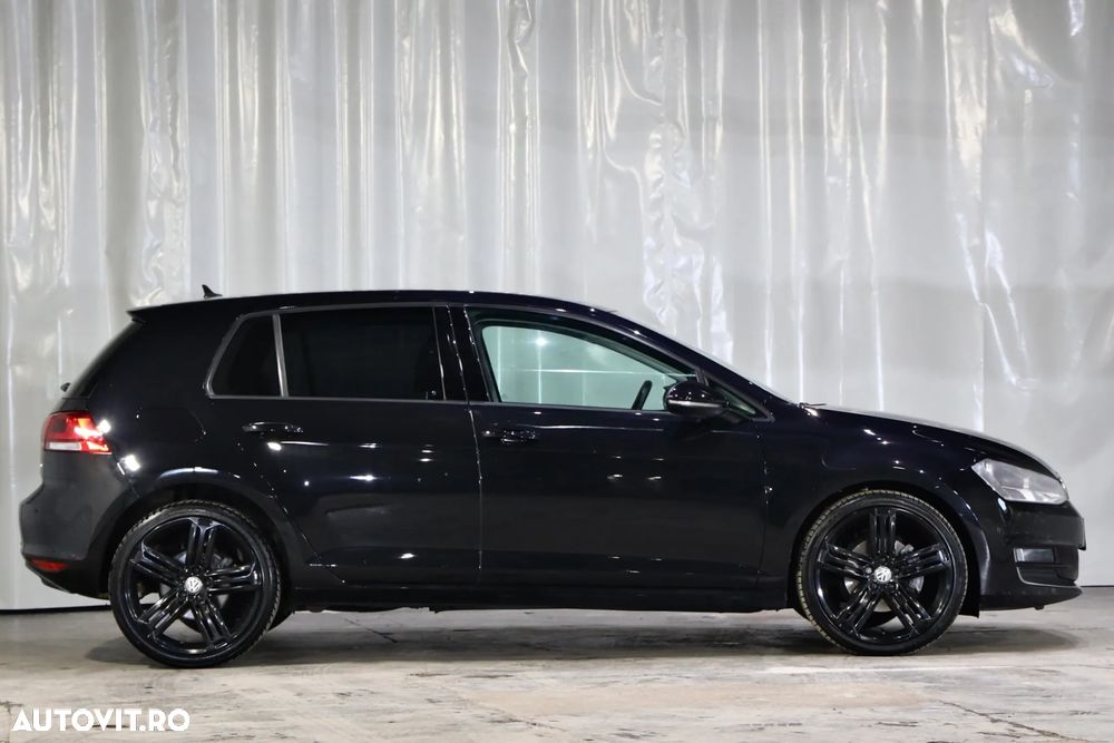 Volkswagen Golf 1.6 TDI DPF BlueMotion Technology Highline - 38