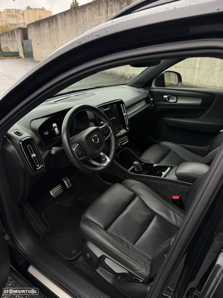 Volvo XC 40 Recharge 78 kWh Twin Motor Core — fotografia 8