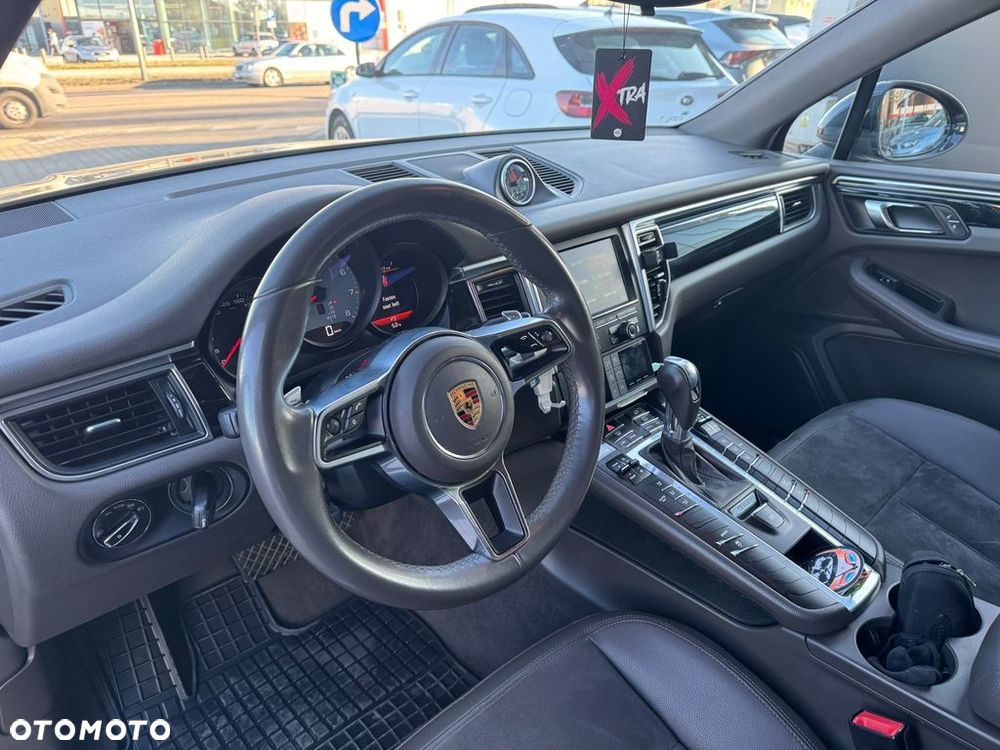 Porsche Macan S - 9