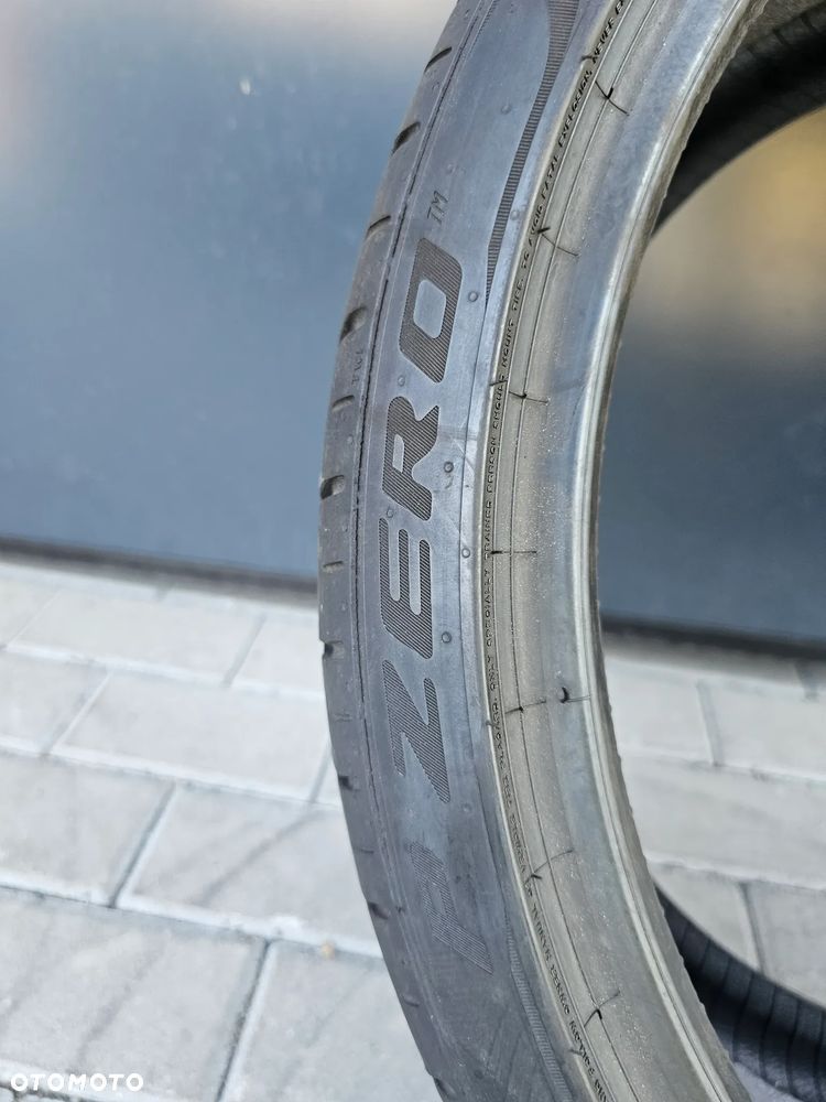 Pirelli P Zero 235/35R20 92 Y - 7