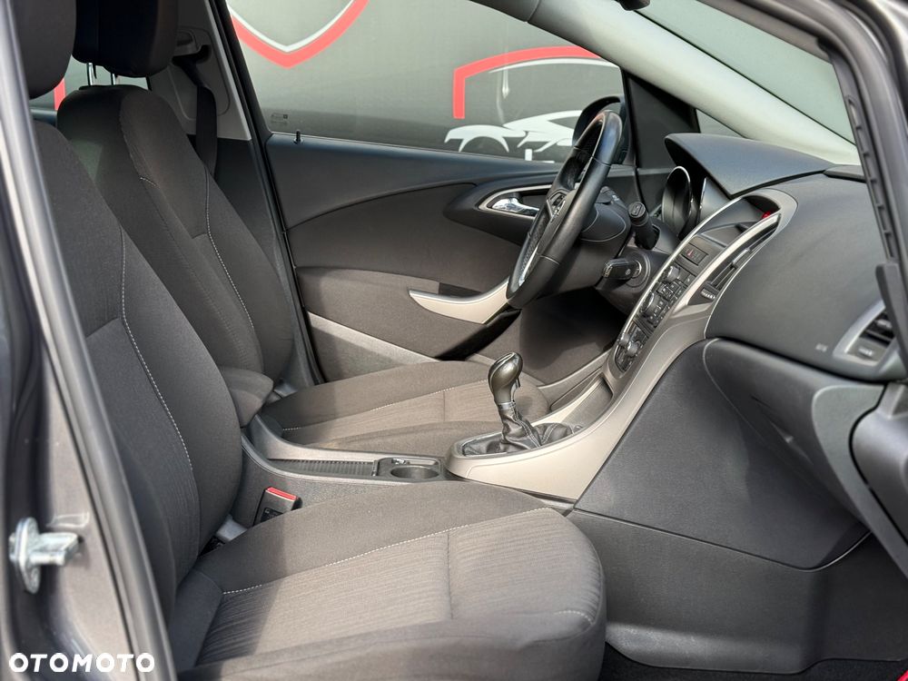 Opel Astra - 25