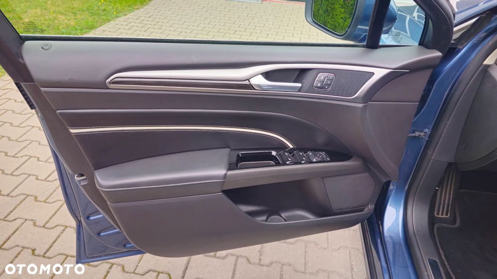 Ford Mondeo 2.0 EcoBlue Vignale - 4
