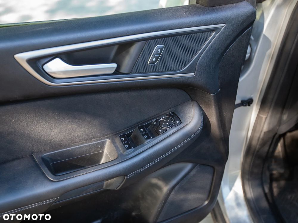 Ford S-Max - 31
