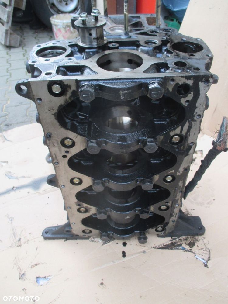 blok silnika renault mascott 3.0 zd3 03-10 uszk. - 3