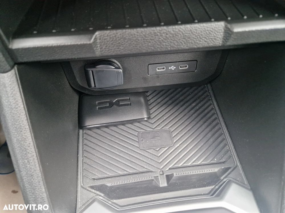 Dacia Bigster TCe 140 4X2 MHEV Extreme - 25