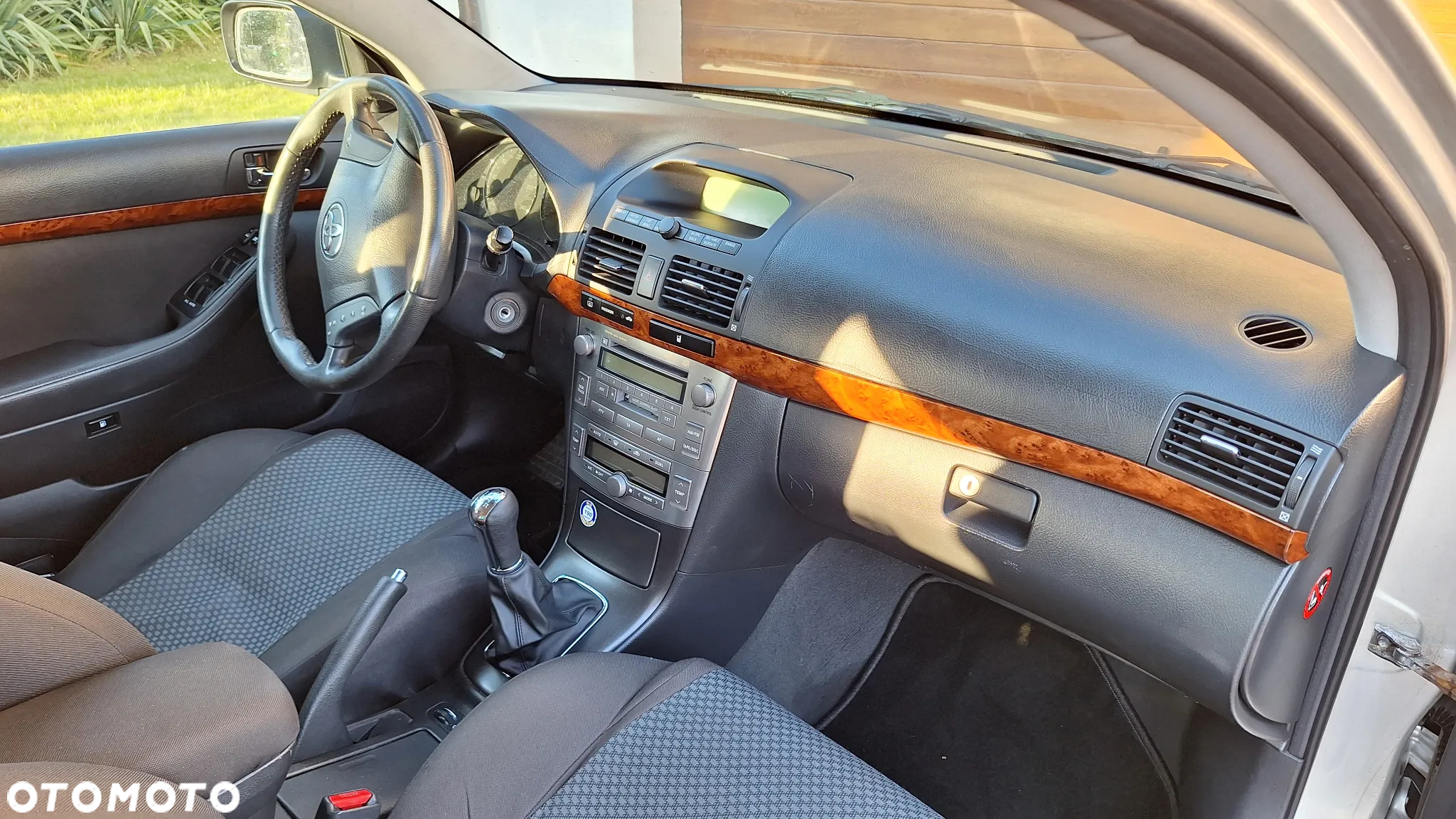 Toyota Avensis 2.0 D-4D Luna - 5