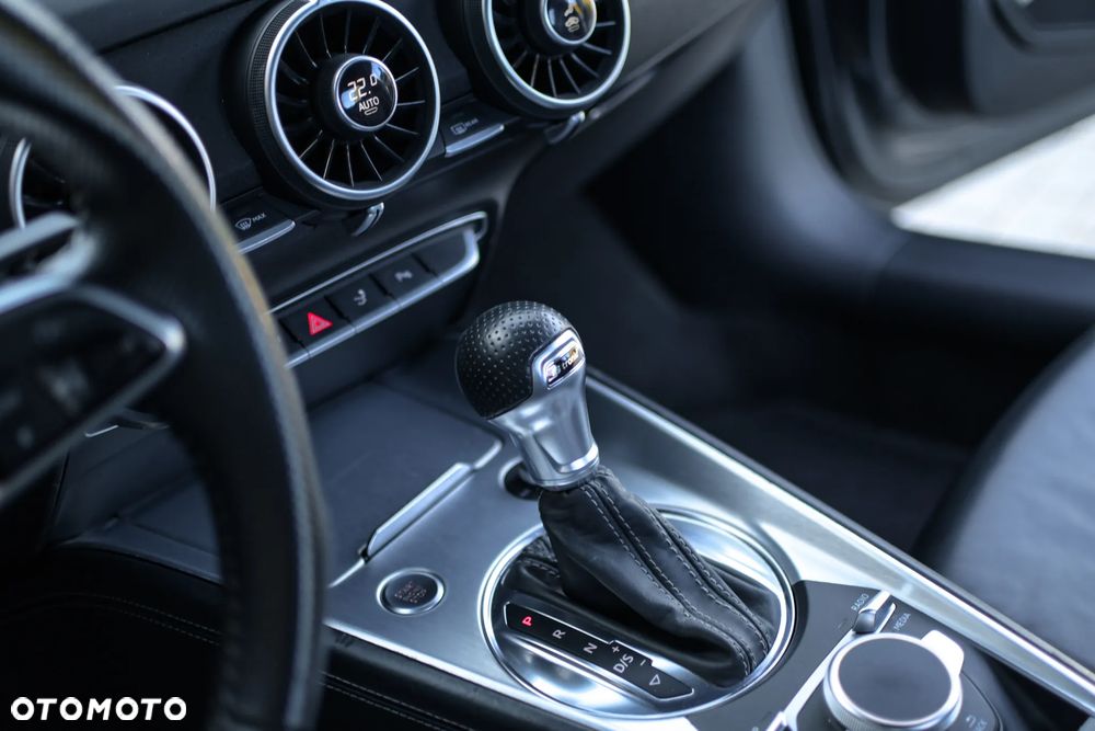 Audi TT Coupé 2.0 TFSI Quattro S tronic - 13
