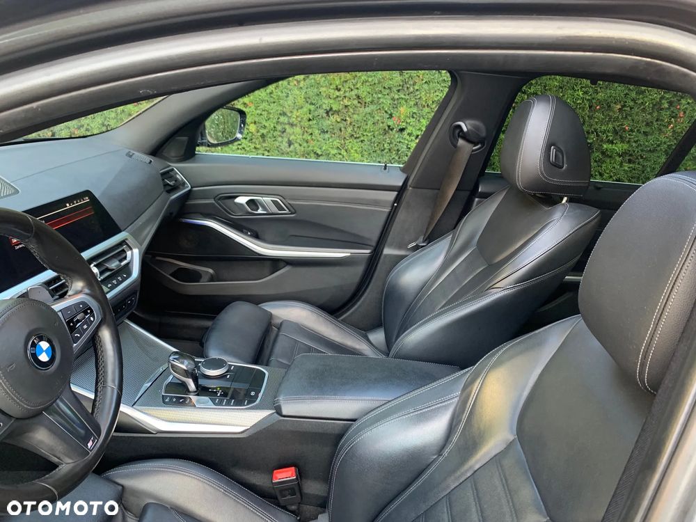 BMW Seria 3 320d xDrive M Sport Shadow - 8