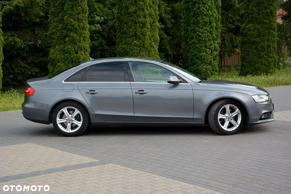 Audi A4 Limousine 2.0 TDI DPF Ambiente - 12