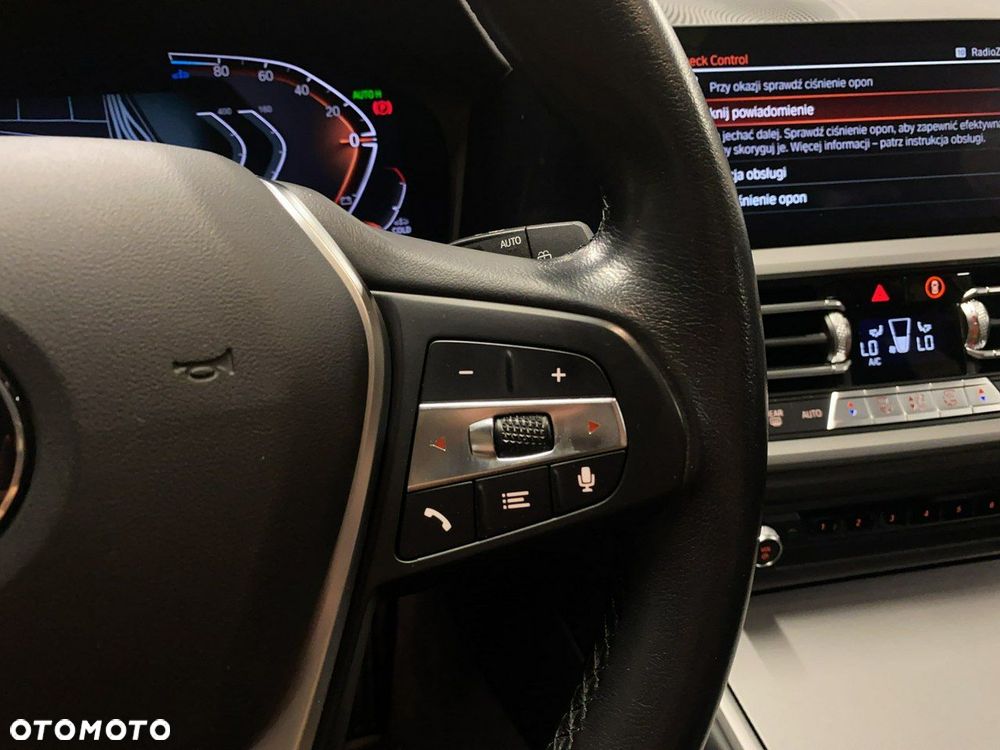BMW Seria 3 - 22