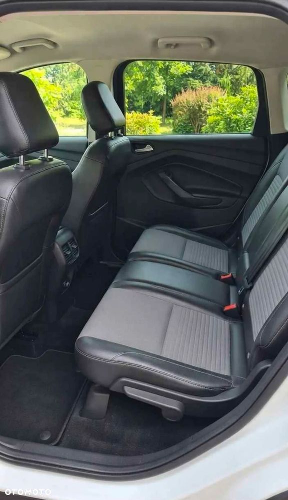 Ford Escape - 10