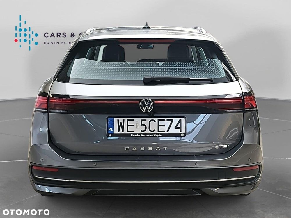 Volkswagen Passat - 26