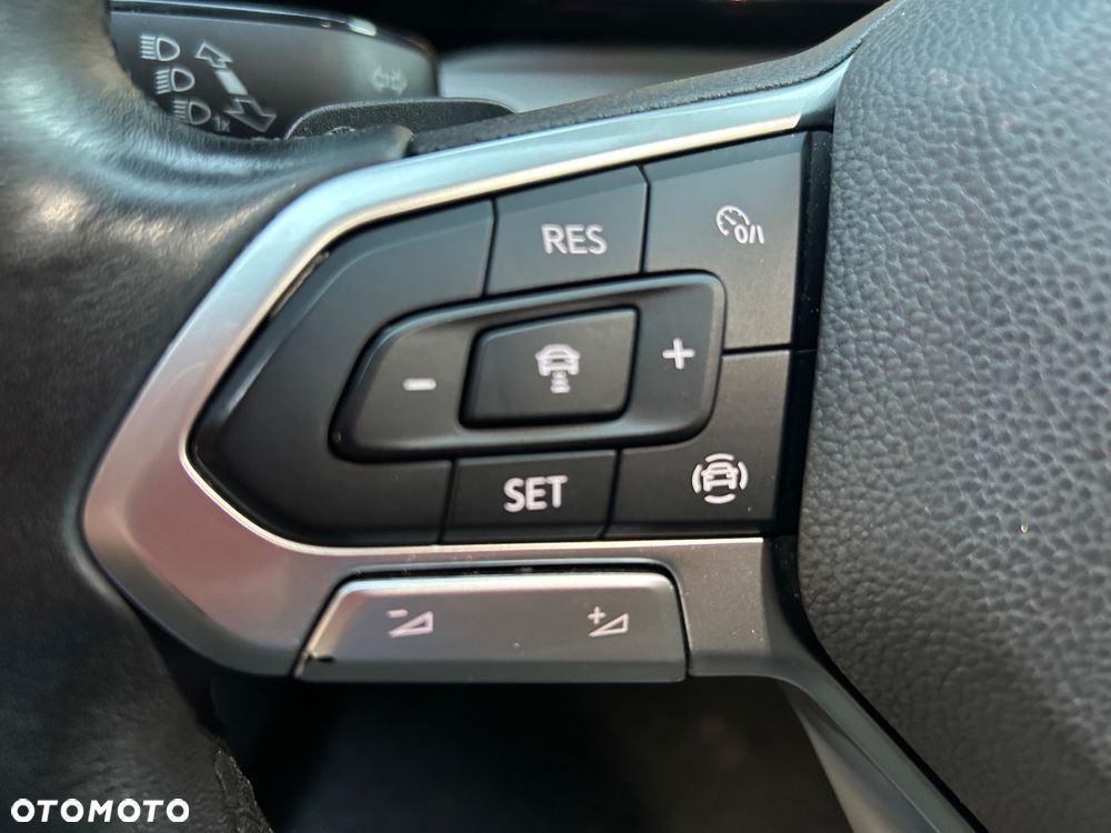 Volkswagen Golf 1.5 eTSI OPF DSG Life - 17