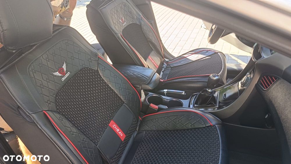 Hyundai Elantra 1.6 Comfort - 17