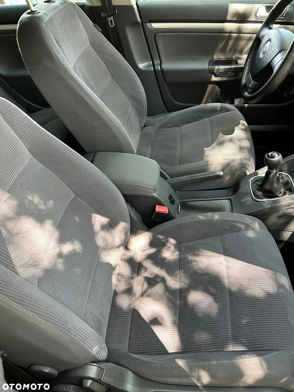 Volkswagen Golf - 12