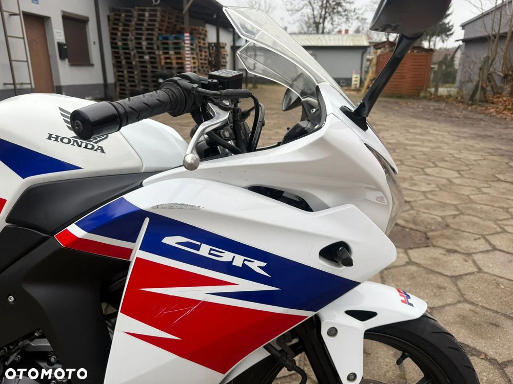 Honda CBR - 35