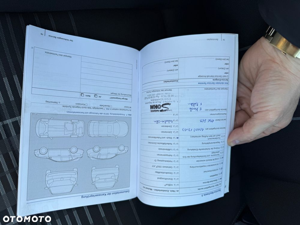 Volkswagen Golf 1.6 TDI BlueMotion Technology Lounge - 21