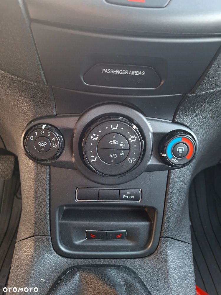 Ford Fiesta - 16