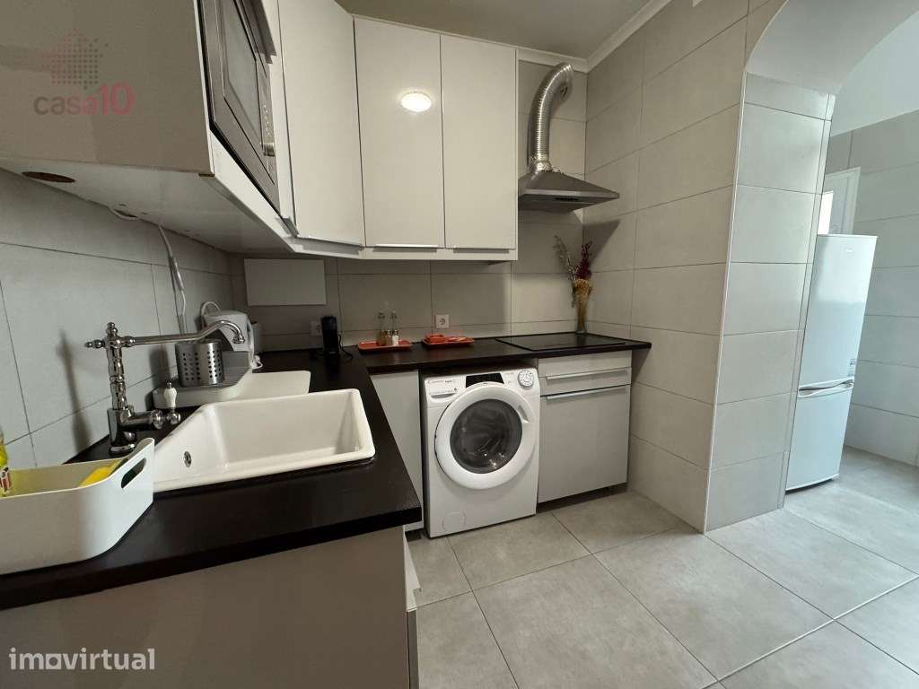 Apartamento T3 renovado para arrendar no centro de Lisboa - Grande imagem: 5/20