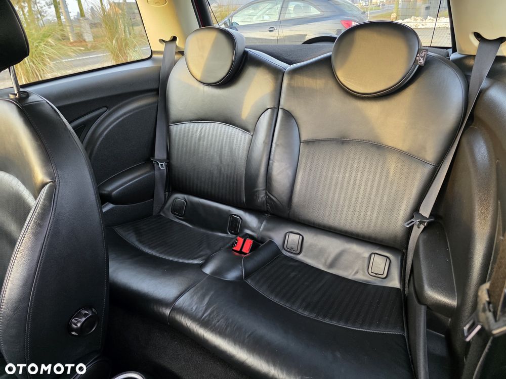 MINI Cooper D Bayswater - 11