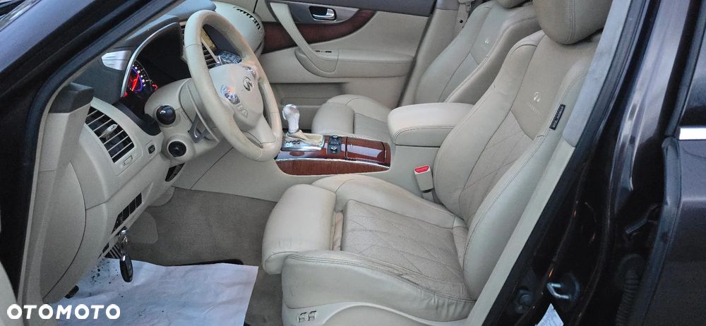 Infiniti FX FX30d AWD S Premium - 7