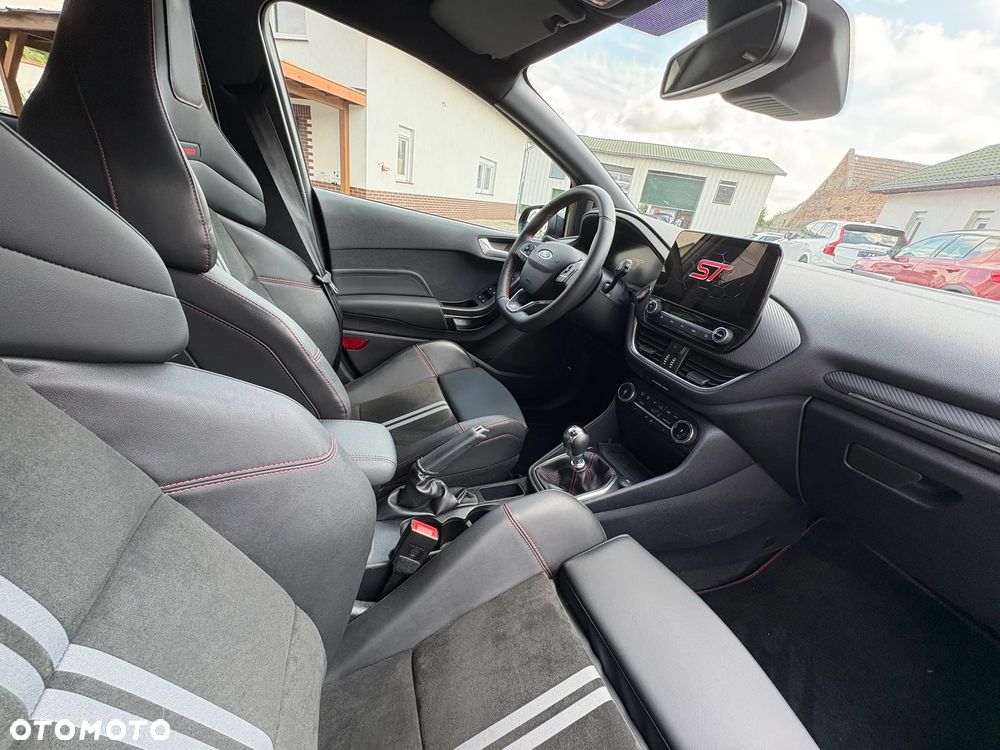 Ford Fiesta - 14